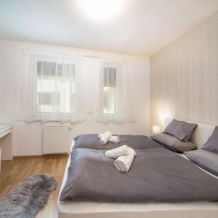 Grace Pine Apartment 1 Βουδαπέστη Εξωτερικό φωτογραφία